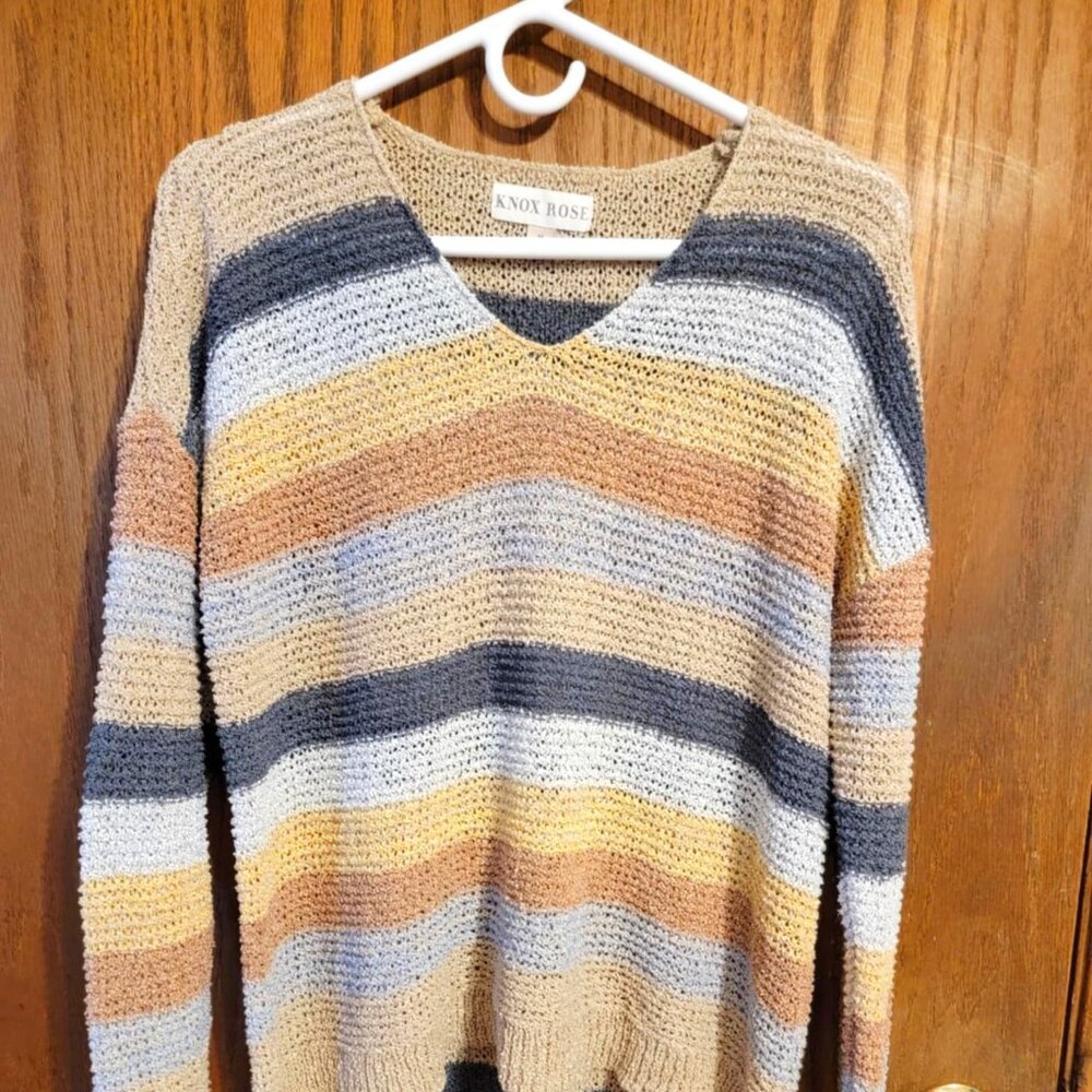Knox Rose Stripped V-Neck Sweater Size Medium